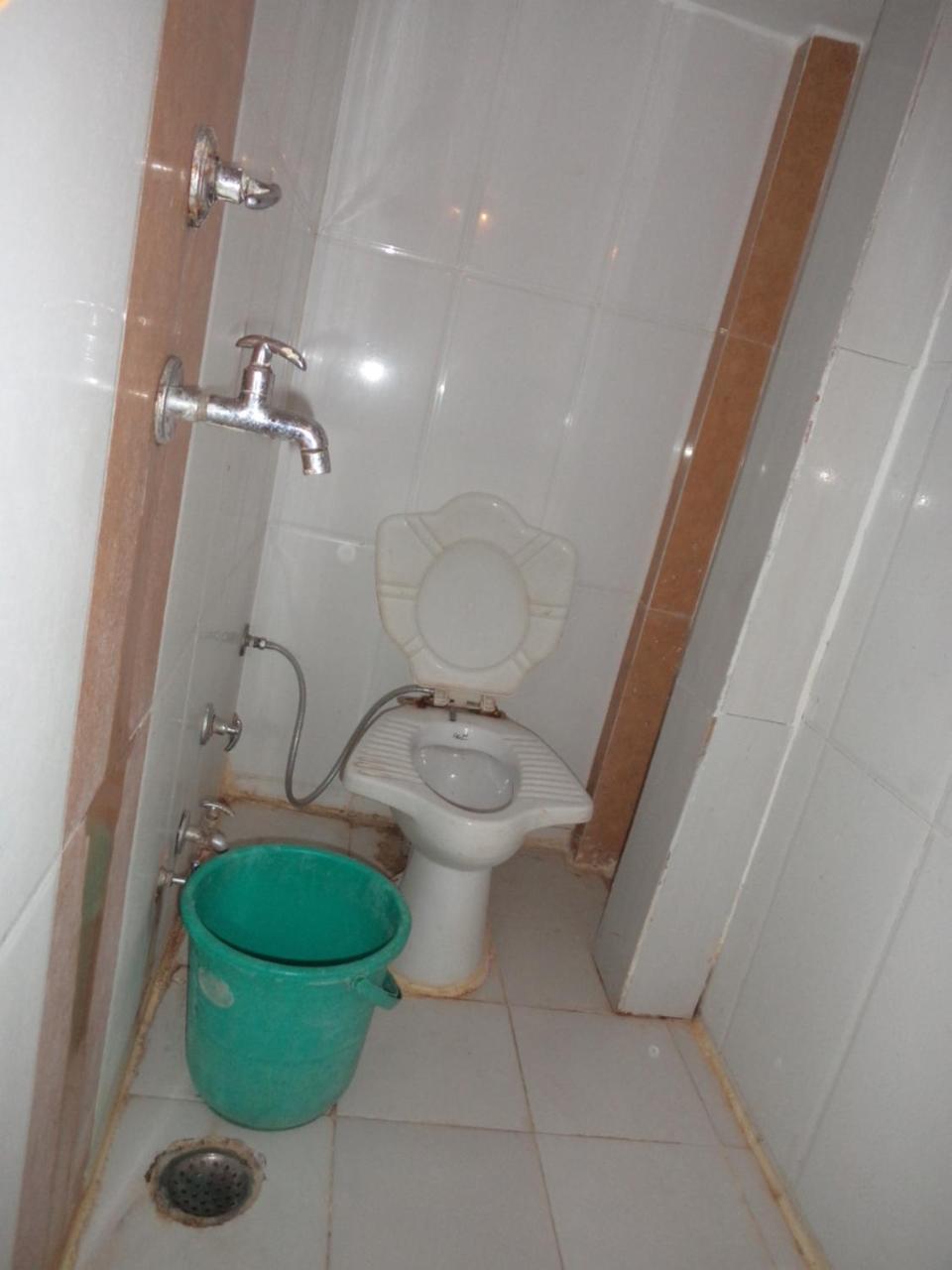 Hotel Neelkamal Indore Bagian luar foto